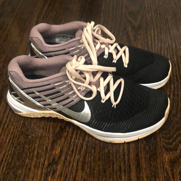 Nike Shoes - Nike Metcon DSX Flyknit